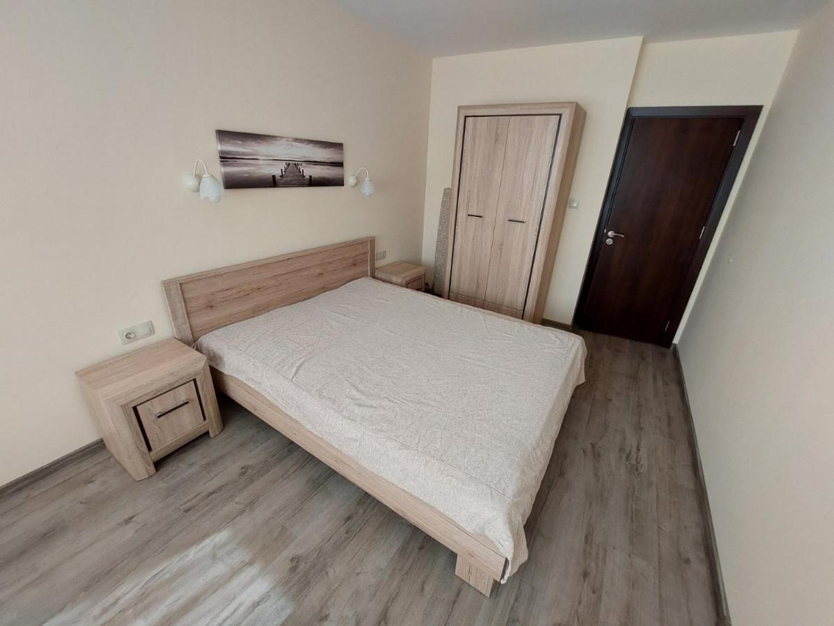Апартаменти За Гости Делукс Burgas City Exterior foto