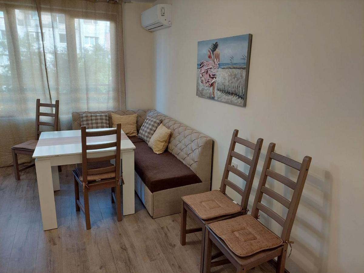 Апартаменти За Гости Делукс Burgas City Exterior foto